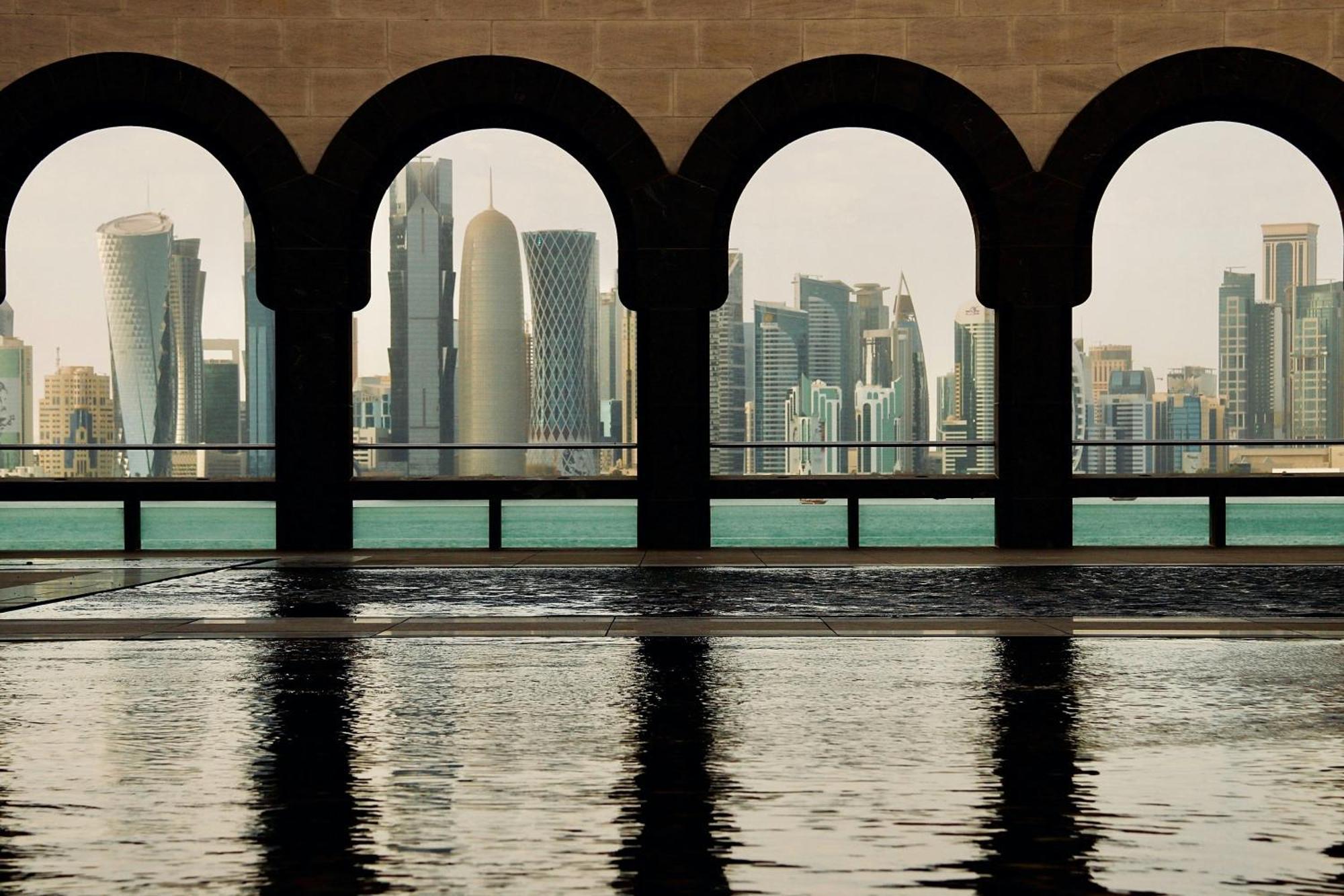 Saraya Palace Hotel Doha Exterior photo
