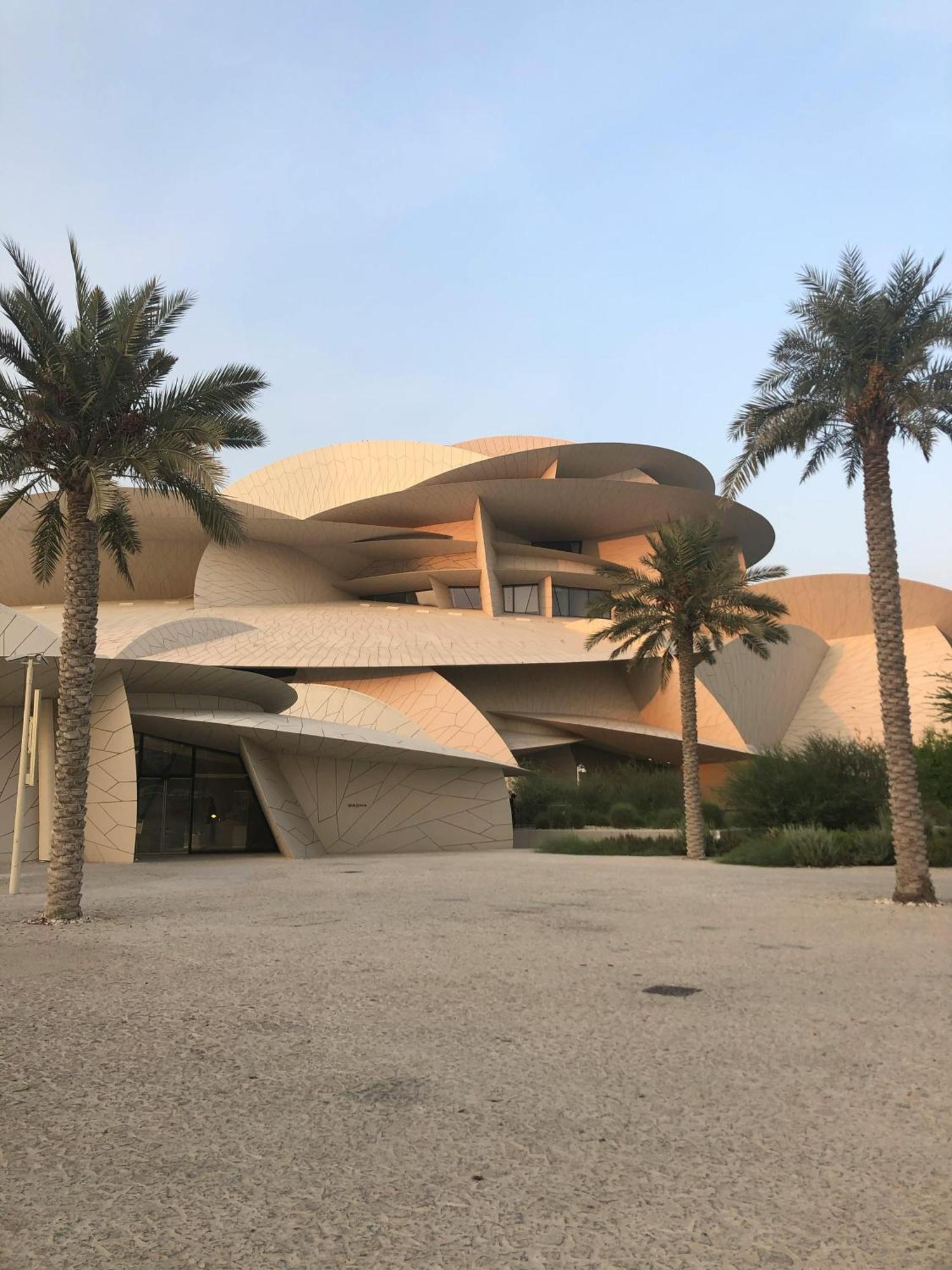 Saraya Palace Hotel Doha Exterior photo